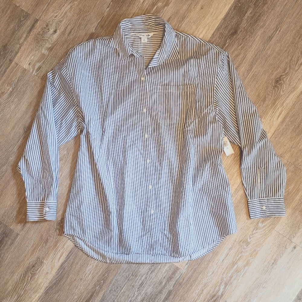 NWT Old Navy M Tall Boyfriend Shirt